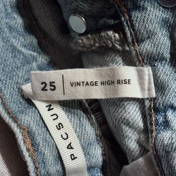 Pac Sun Vintage High Rise Light Wash Distressed Jean Shorts Women’s 25x2 - Picture 5 of 9